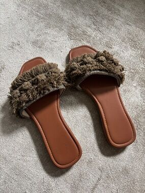Women’s Brown Fringe Slide Sandals